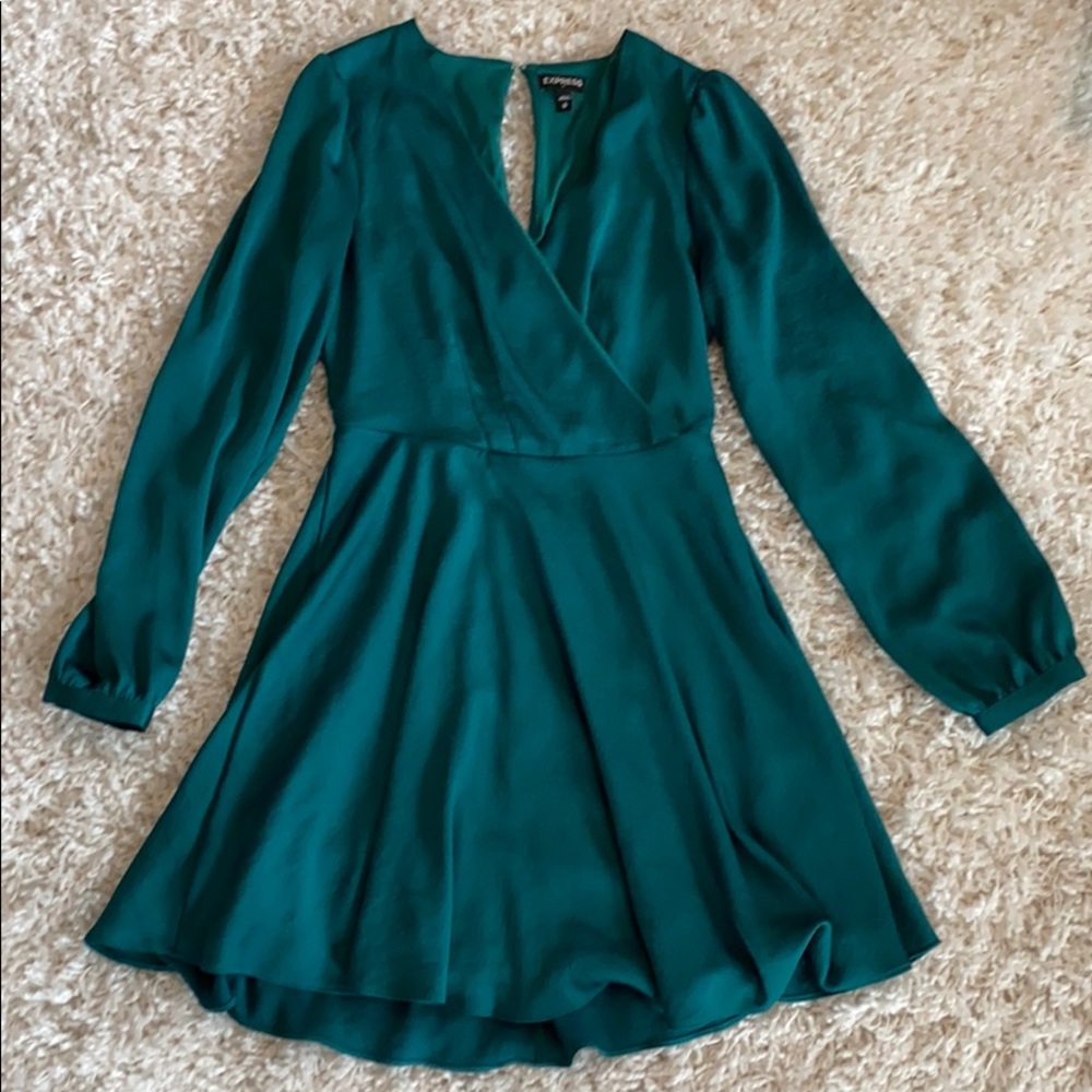 XS long sleeve green dress. Express. Worn once